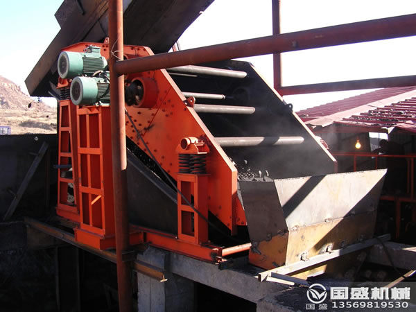 礦用振動篩分設備 礦用振動篩分設備